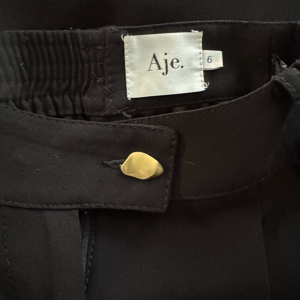 AJE Harlem Pleat Front Black Pants - Picture 9 of 10